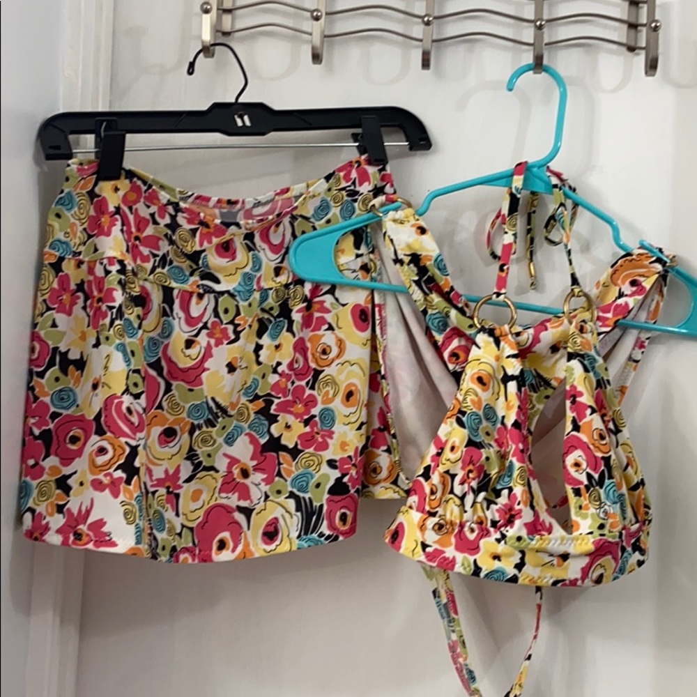 3 piece bathing suit set .